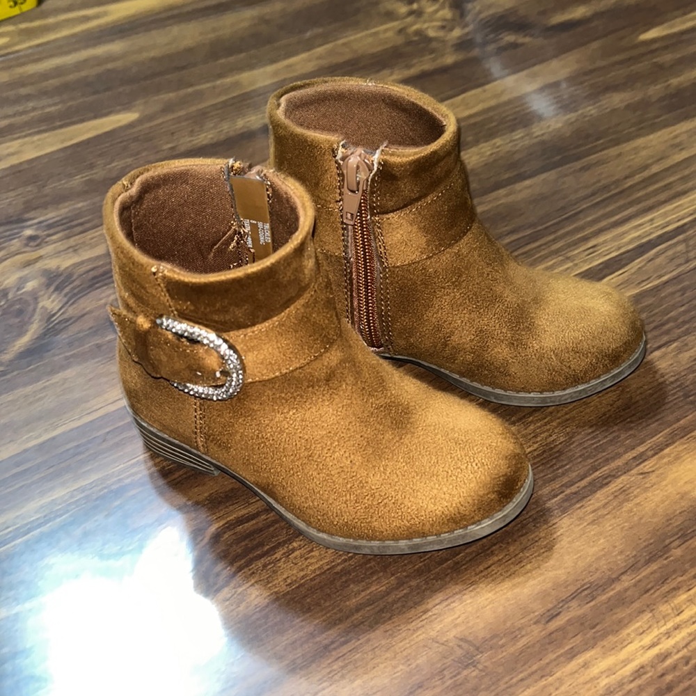 Steve Madden toddler girl buckle booties size 8
